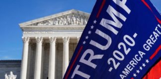 Présidentielle américaine : la Cour suprême rejette un recours du Texas, nouveau revers pour Trump