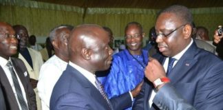 Vidéo : Quand Idy joue les troubadours devant Macky Sall