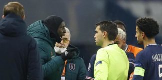 Ousmane Ndoye réconcilie Demba Ba et l’arbitre du match PSG-Basaksehir