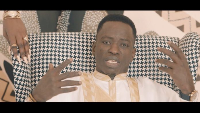 “Déma Ré”, le nouveau clip de Thiat Seck (Vidéo officielle)