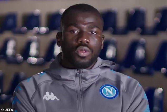 Koulibaly: “J’inviterais un raciste à passer une journée avec moi” (vidéo)