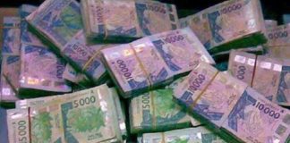 Saisie de 40 millions F Cfa faux billets Dakar: un ancien cadre de la Banque mondiale, un marabout et le fils d’un commerçant arrêtés