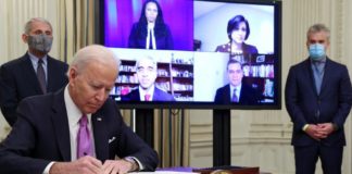 États-Unis: Biden signe des décrets sur la couverture santé et sur l’accès à l’avortement