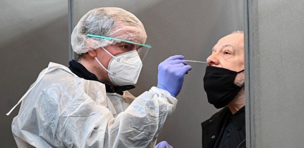 Covid-19: La France va exiger un test PCR aux voyageurs de l’UE à compter de ce dimanche