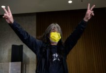 Hong Kong: neufs figures du combat pro-démocratie devant les juges