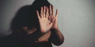 Comment une fille a été kidnappée et violée pendant des jours et forcés de vendre de la drogue