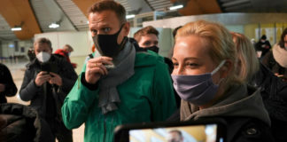 Russie: le bras de fer entre le Kremlin et Alexeï Navalny se poursuit devant les juges