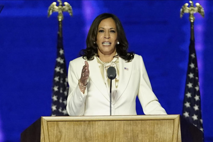 États-Unis: Kamala Harris va gérer la vague des migrants, toujours entassés à la frontière mexicaine