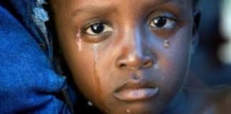 Maltraitance de ses enfants: "Le monstre" brûlait la joue et les lèvres de sa fille à l'aide d'un...