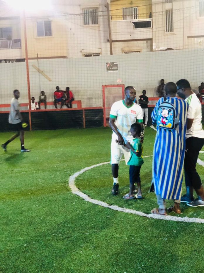 Photos-Vidéo / Fan de Sadio Mané: Ass Malick Sow, âgé de 5 ans, a finalement rencontré son joueur préféré