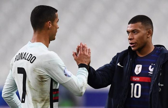 Mbappé et Ronaldo bientôt réunis à Paris ?