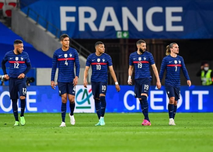 Equipe de France : Benzema, Griezmann ou Mbappé, qui doit-être tireur numéro 1 de penalty ? Votez !