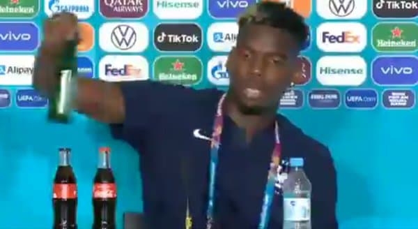 [Vidéo] France-Allemagne : Pogba retire une bouteille de bière avant sa conf. de presse