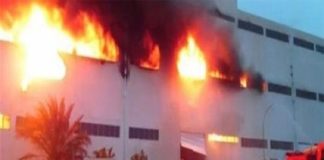 Mbao-Usines ravagées par un feu : Moustapha Diop s’engage pour une reprise rapide de l’activité