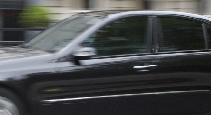 Vitre teintée: Un plus esthétique de la voiture ou sécurité du conducteur ?