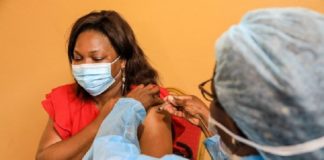 Coronavirus : 600 millions d’euros pour des vaccins produits en Afrique