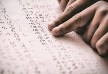 Grande particularité du CFEE à Saint-Louis : Un candidat mal voyant compose en braille