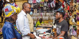 Soumbédioune et Médina : Ousmane Sonko et son staff en visite chez les artisans