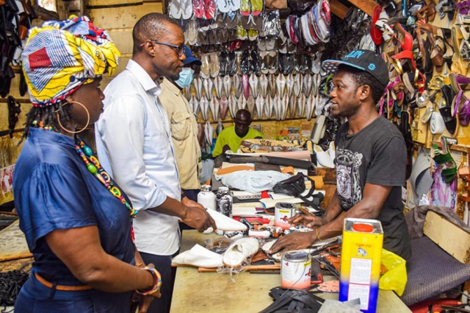 Soumbédioune et Médina : Ousmane Sonko et son staff en visite chez les artisans