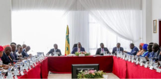 Conseil des Ministres en pause: Macky Sall rappelle à ses Ministres la nécessite de poursuivre le travail