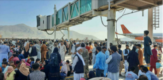 Afghanistan: chaos et confusion à l'aéroport et à Kaboul