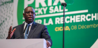 Violences, triche et "challenges" à école: Macky avertit!