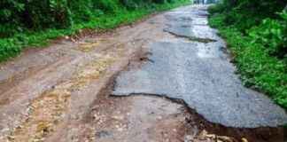 Route cahoteuse, poste sante sans équipements : Diayane déverse sa colère dans la rue