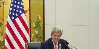 Fin d'une visite au goût de charbon pour John Kerry en Chine