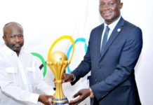 Foot – Sénégal: Me Augustin Senghor présente le trophée de la Can au CNOSS