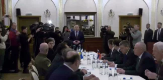 Guerre en Ukraine: Kiev et Moscou font valoir leurs conditions après une journée de négociations