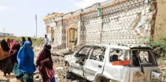 Somalie : des dizaines de morts dans une double attaque revendiquée par les Shebab