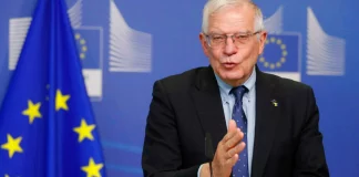 Le chef de la diplomatie européenne souligne que la guerre en Ukraine a provoqué un changement tectonique de l’architecture de la sécurité européenne. Même si cette boussole stratégique n’est pas qu’une réaction à l’invasion russe, elle s’étend longuement sur la posture de défense de l’Union européenne face à la Russie. « L'Union européenne est en danger. L'agression de la Russie contre l'Ukraine n'est pas de la rhétorique et constitue un rappel à l'ordre », souligne Josep Borrell. Les Européens ont également préparé de nouvelles sanctions qui seront décidées avec le président américain Joe Biden lors d'un sommet extraordinaire de l'Otan jeudi 24 mars, suivi par une réunion des chefs d'État et de gouvernement de l'UE consacrée aux conséquences de la guerre menée par la Russie en Ukraine pour la sécurité en Europe. L'occasion aussi de travailler sur la question de l’embargo pétrolier, qui n’est pas résolue.