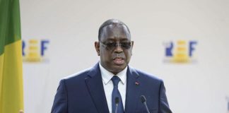 Réhabilitation des marchés: Macky fixe un délai