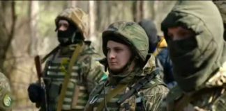 Guerre en Ukraine : au cœur d'un mouvement nationaliste qui combat l'armée russe