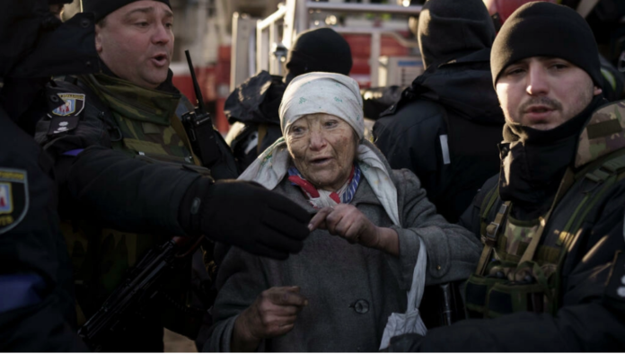 Guerre en Ukraine: un couvre-feu à Kiev dès mardi soir après plusieurs frappes