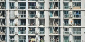 Chine: la flambée Omicron, Shanghai au balcon