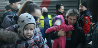 Rencontre avec les habitants de Marioupol, coupés du monde depuis plus d'un mois