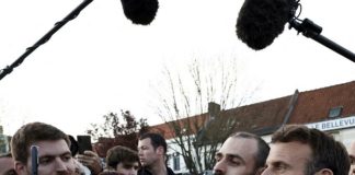 Présidentielle française: Emmanuel Macron se dit prêt à lâcher du lest sur les retraites