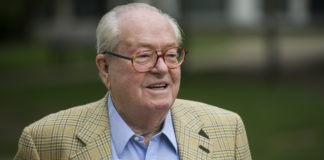 France/Présidentielle: Jean-Marie Le Pen convaincu de la victoire de sa fille