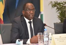 Santé un accord signé entre le ministre Abdoulaye Diouf Sarr et l’alliance des syndicats autonomes de la santé (ASAS)