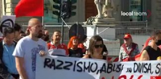 Italie : Marches pour le Sénégalais battu et soutien aux policiers »racistes »