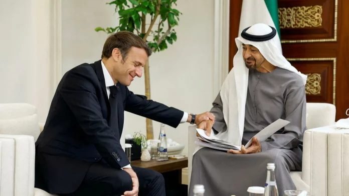 Émirats arabes unis: déplacement express d’Emmanuel Macron, pour rendre hommage à son homologue décédé