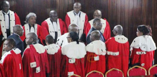 Conseil constitutionnel : Les 7 sages redevenus «sages»