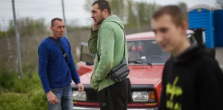 Ukraine: les déplacés de Kherson fuient «l’occupation» et gagnent les villes pro-Kiev