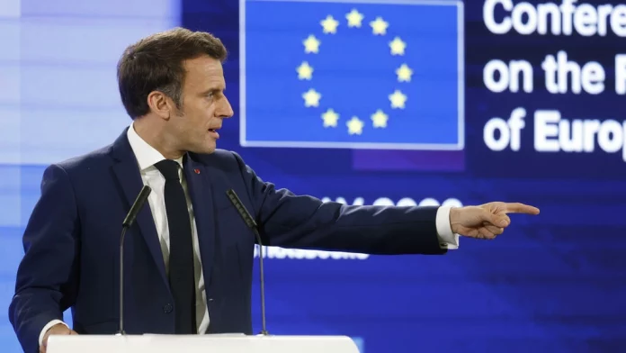 Emmanuel Macron veut une «communauté politique européenne» pour accueillir l'Ukraine