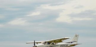 USA : un passager réussit un atterrissage miraculeux après le malaise du pilote