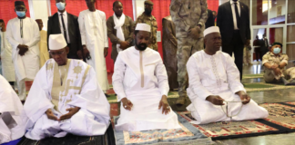 Mali : Assimi Goïta effectue la prière de la Korité au palais Koulouba!