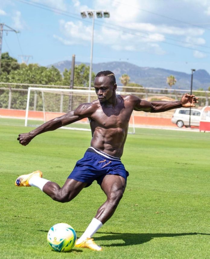 Bayern: Sadio Mané affiche une forme époustouflante avant la reprise (Photos)