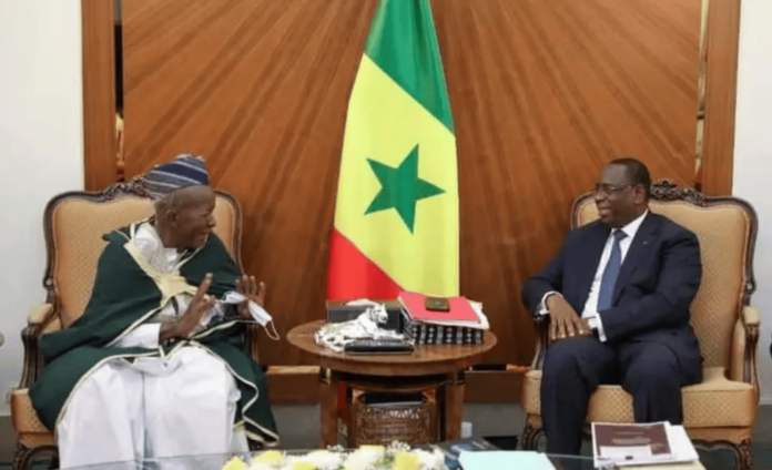 Relations politiques tendues : « Respect à Macky Sall et au chef de l’opposition… » (Cheikh Mahi Niass)