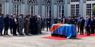 RDC: la dépouille de Patrice Lumumba remise officiellement à sa famille par la justice belge
